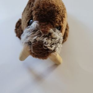 R.Dakin Walrus Plush 9" 1975 Stuffed Animal Toy vintages  nutshell filled